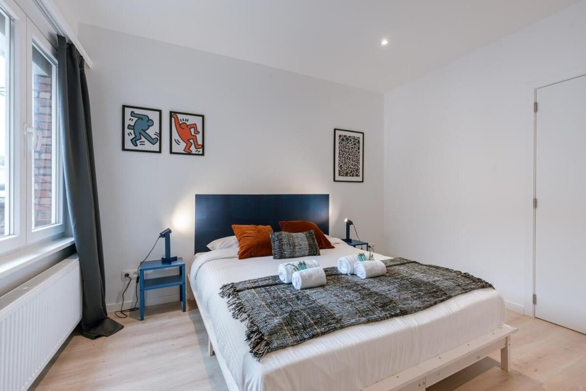 Colorful Pop Apartment In The Heart Of Anversa Esterno foto