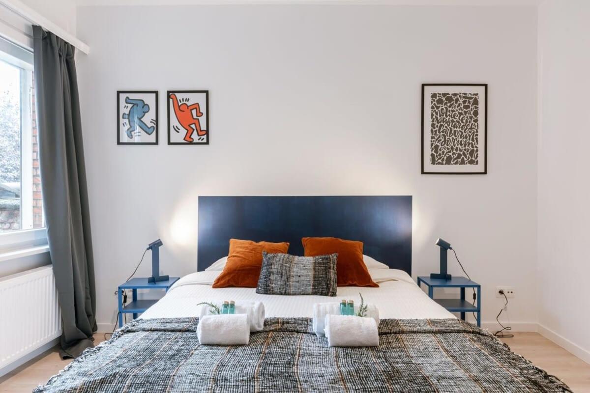 Colorful Pop Apartment In The Heart Of Anversa Esterno foto